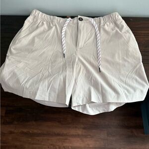 Chubbies Men's Cream Shorts